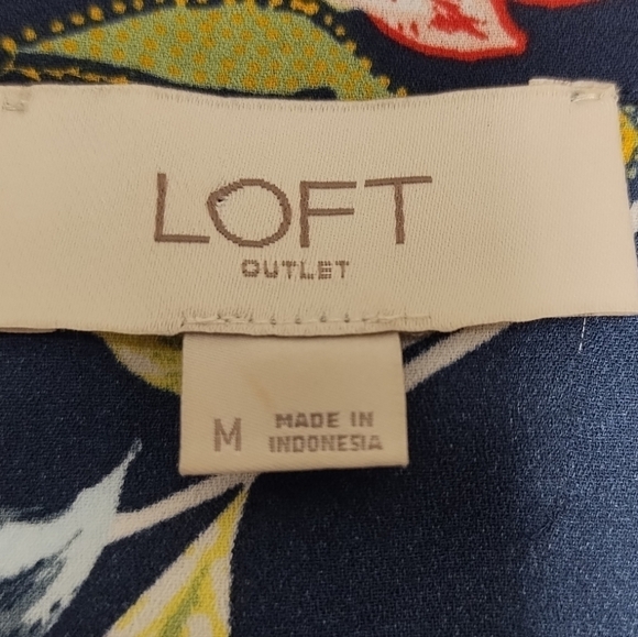 Loft women's peplum wrap floral multi color blouse Size: M - Picture 3 of 5